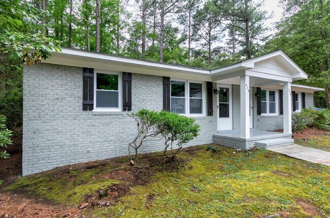 Building Photo - 928 Jason Ct