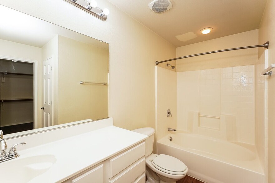 Building Photo - 6708 Friendsway Dr