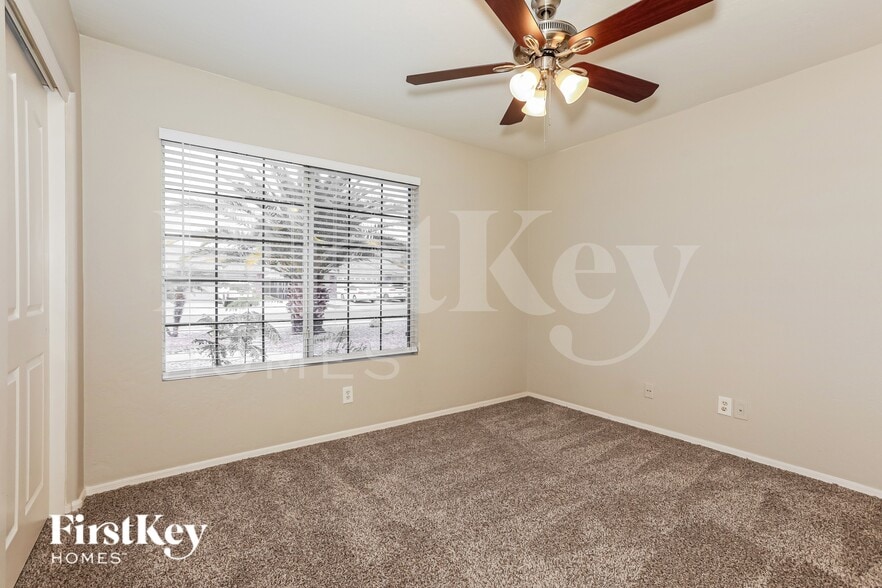 Building Photo - 3645 E Shapinsay Dr