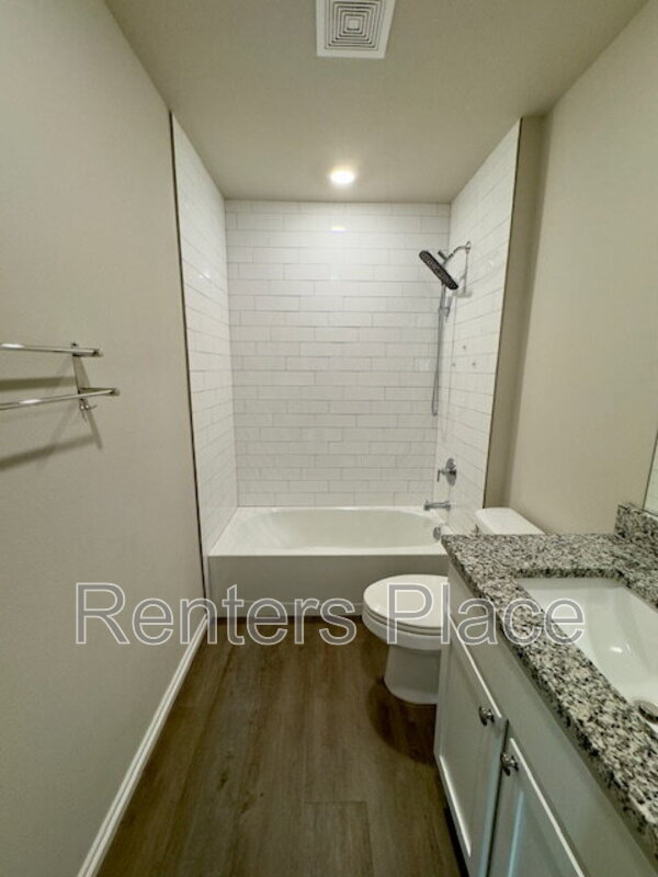 Building Photo - 7203 E 155th Pl S