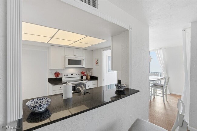 Building Photo - 10475 Gulf Shore Dr