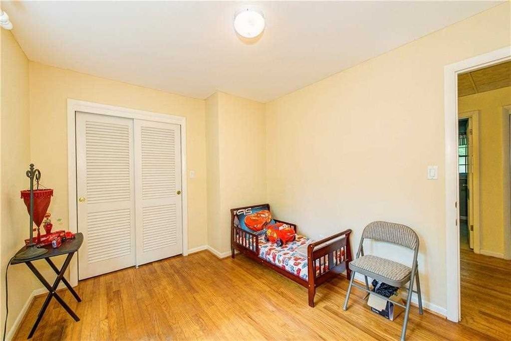 Building Photo - 3254 Kenilworth Dr