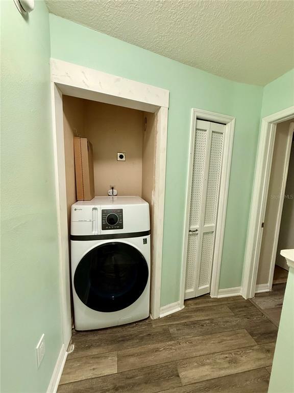 Building Photo - 1600 Woodland Dr