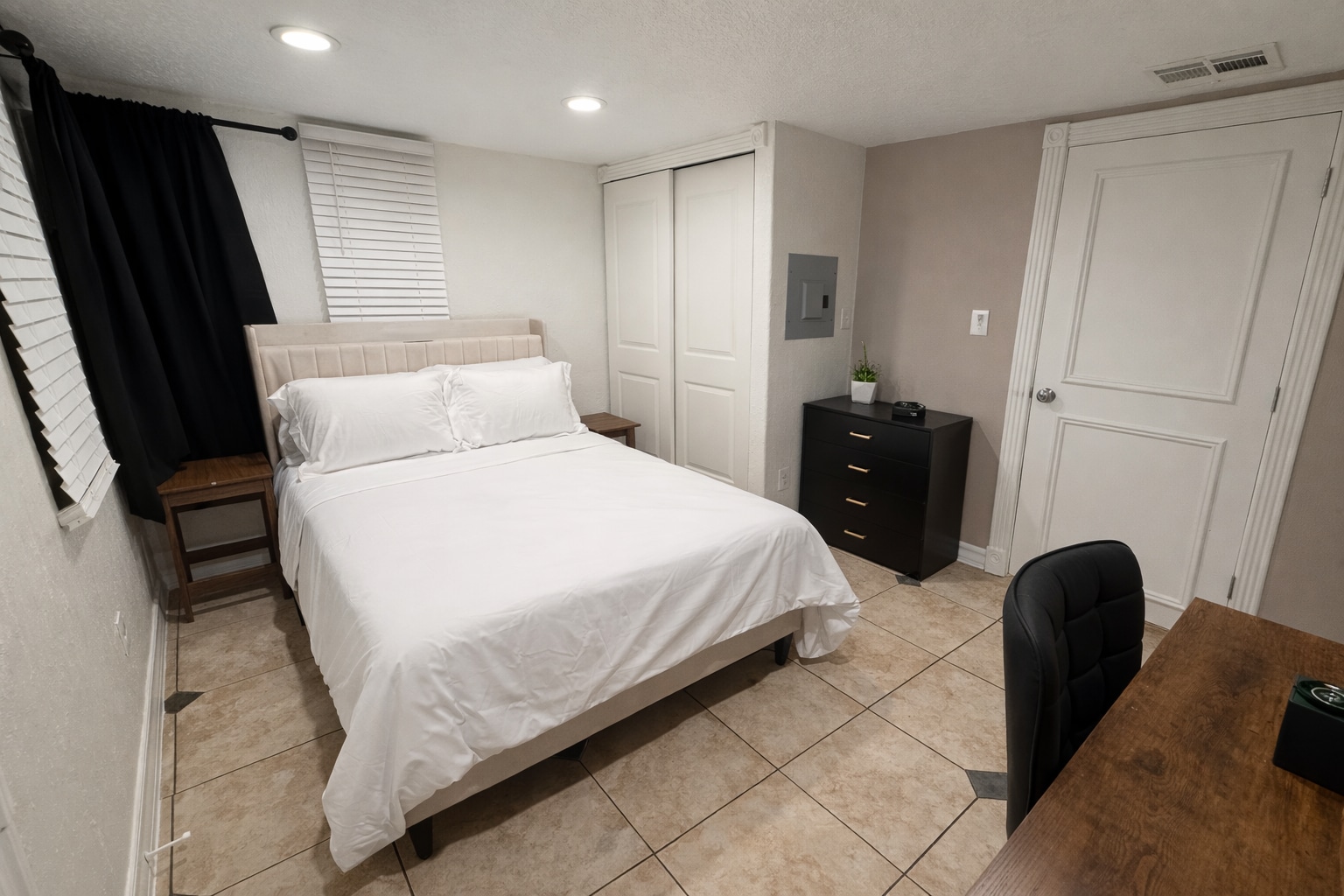 Building Photo - 1014 Brown St