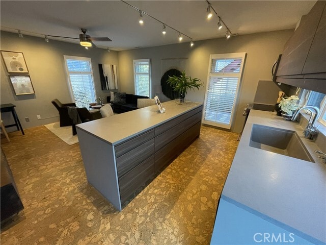 Building Photo - 167 N Ventura Ave