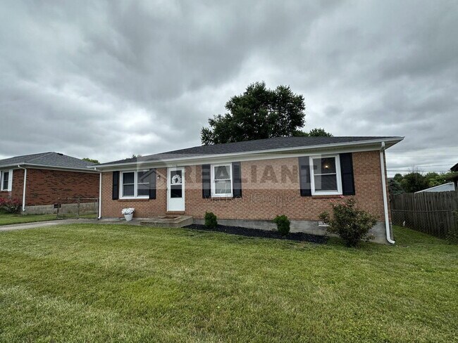 Building Photo - 530 Foxwood Dr