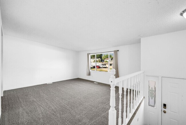 Building Photo - Spacious 4-Bedroom Layton Home with Finished Basement and 2-Car Garage
