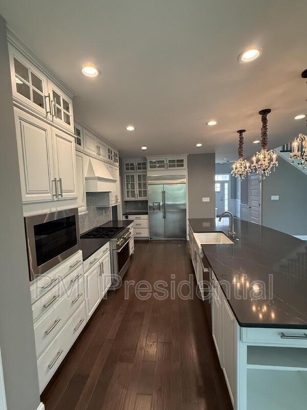 Building Photo - 17919 Stonewolf Dr