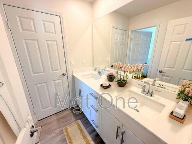 Building Photo - 26819 Colorado Dr
