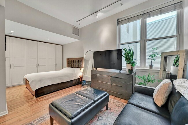 Building Photo - 120 Sherman Ave