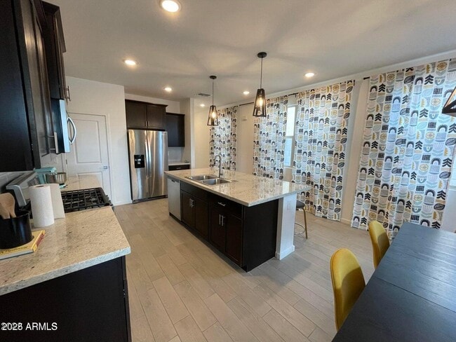Building Photo - 40629 W Sunland Dr