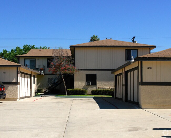 Building Photo - 1448 W Stoneridge Ct