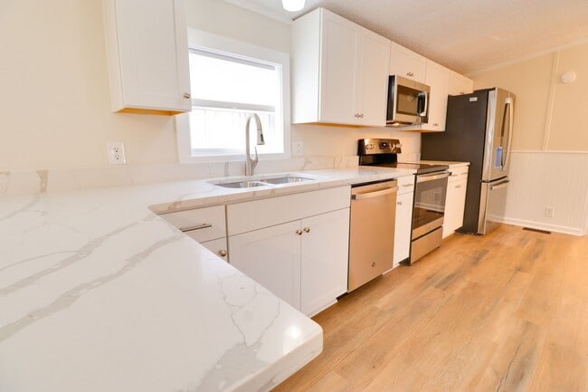 Building Photo - 1022 Bridgetown Ct