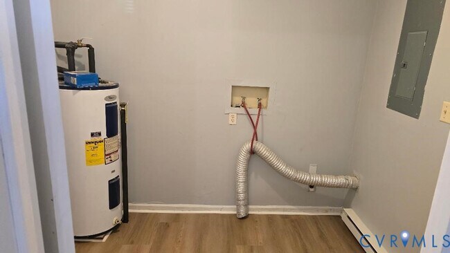 Building Photo - 120 St Mark St