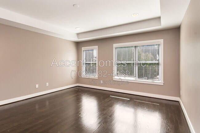 Building Photo - 210 S Patrick St