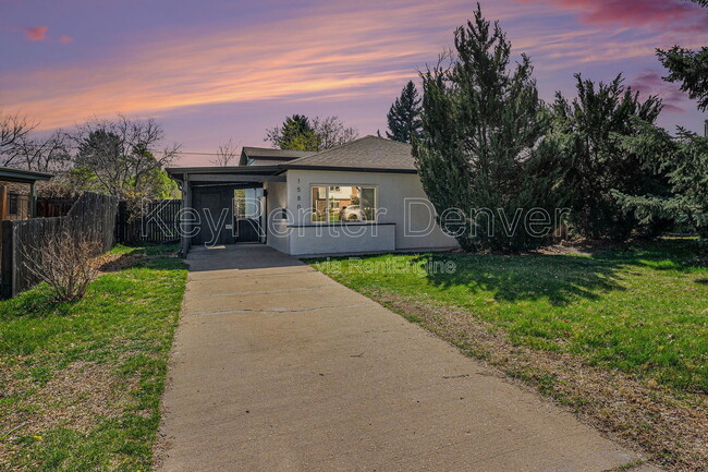 Building Photo - 1580 S Krameria St