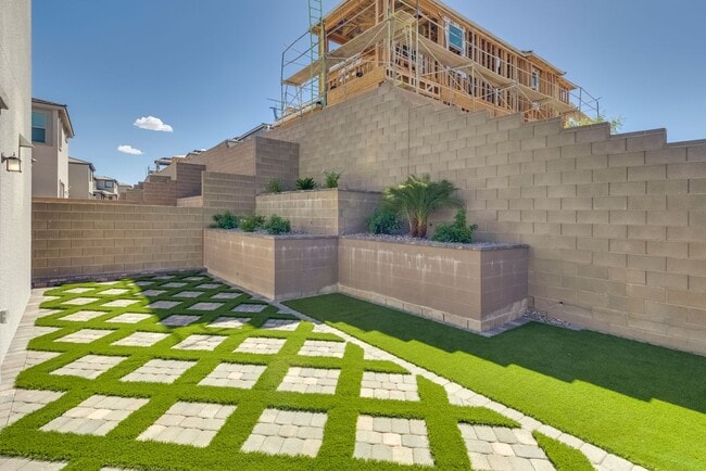 Building Photo - Highly upgraded, spacious, 4 bedroom home ...