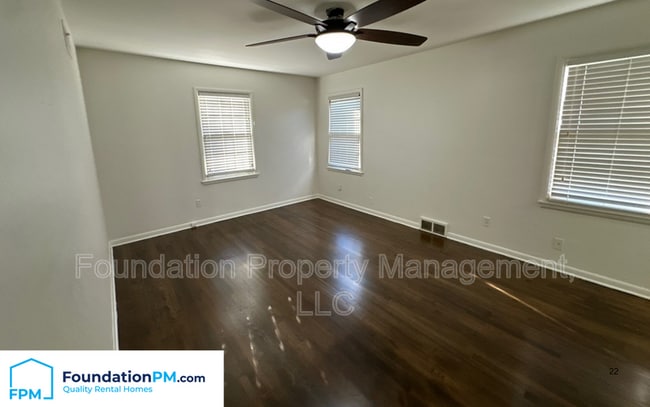 Building Photo - 4937 Fairfield Cir