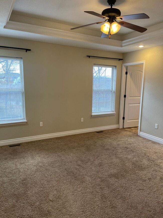 Building Photo - AVAILABLE!!!