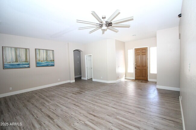 Building Photo - 3118 E Virgo Pl