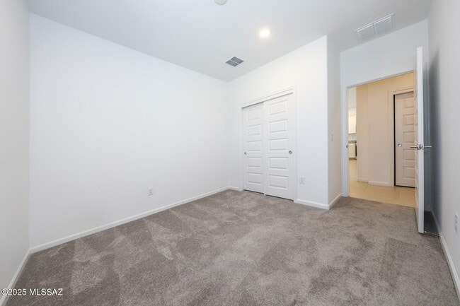 Building Photo - 17581 S Desert Barberry Dr