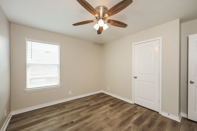 Building Photo - 12023 Fire Opal