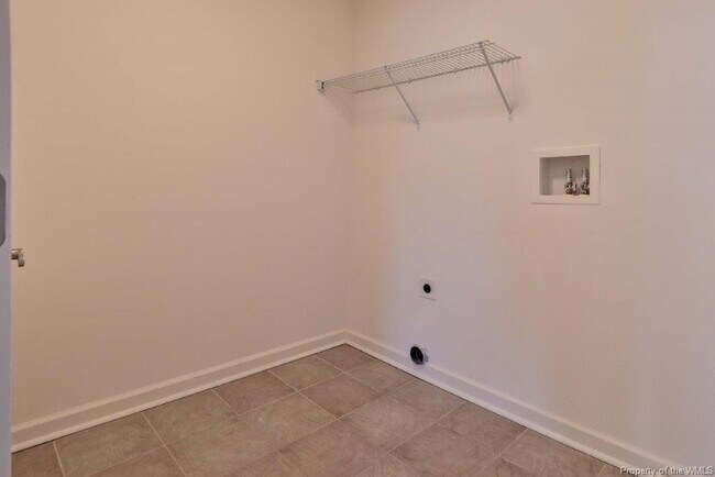 Building Photo - 104 Chanticleer Ct