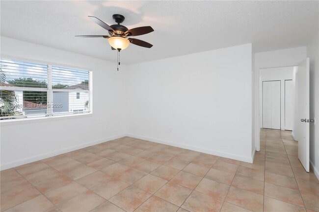 Building Photo - 9044 SW 148th Ct