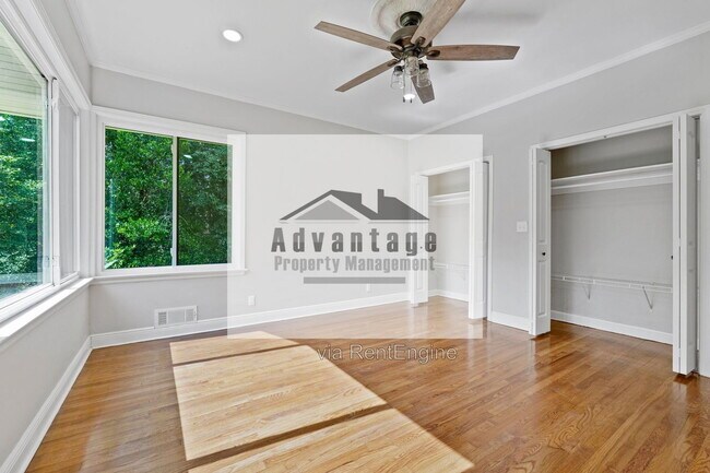 Building Photo - 1099 Pine Valley Rd