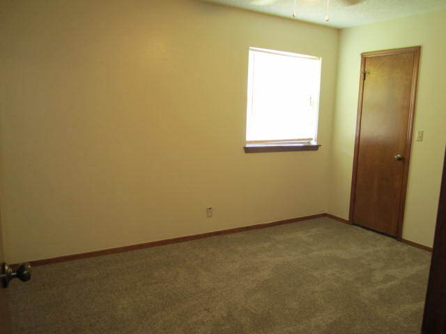 Building Photo - 2106 Bellaire Dr