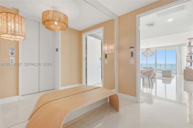 Building Photo - 360 Ocean Dr