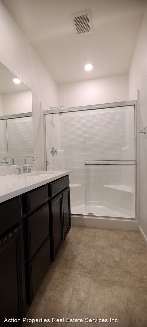 Building Photo - 4 br, 2 bath House - 7128 Driftway Loop