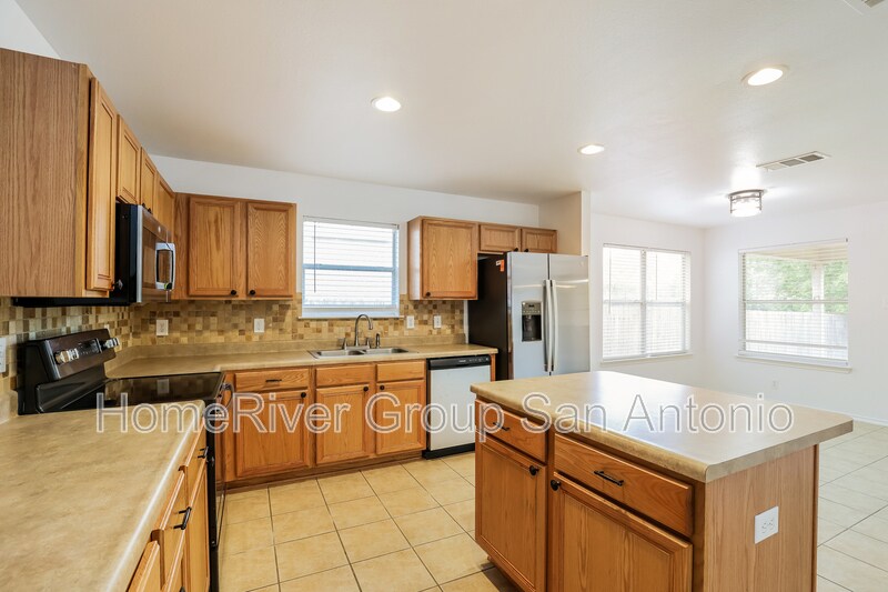 Building Photo - 238 Val Verde Dr