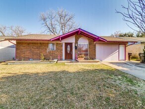Building Photo - 1406 Ridgecrest Dr