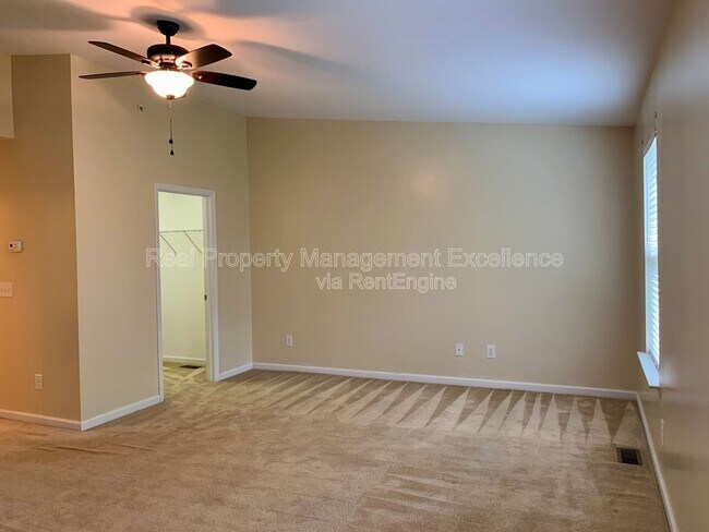 Building Photo - 300 Coalinga Lane