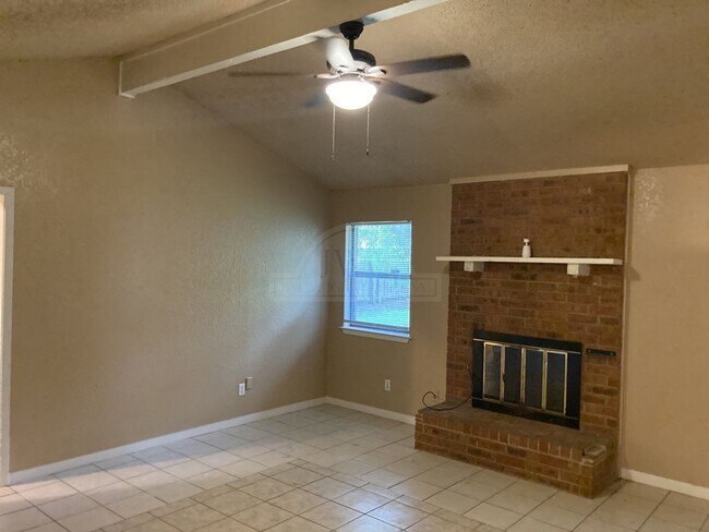 Building Photo - 1805 Galaxy Dr