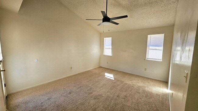 Building Photo - Beautifully Updated 3 Bedroom, 2 Bathroom Home in a Quiet Cul-de-Sac!