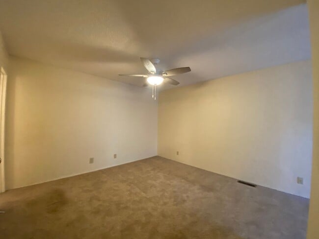 Building Photo - Charming 2 Bedroom, 2.5 Bath Condo, Move-In Ready! Step into this beautifully maintained condo fe...