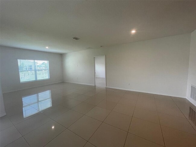 Building Photo - 3944 Fescue St