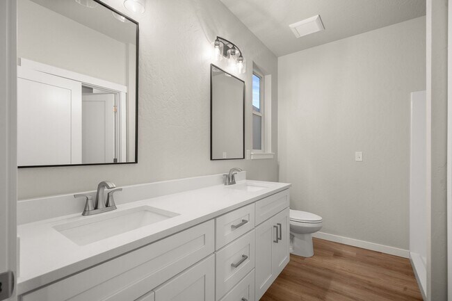 Building Photo - 3BR / 2BA New Construction Low Maintenance...