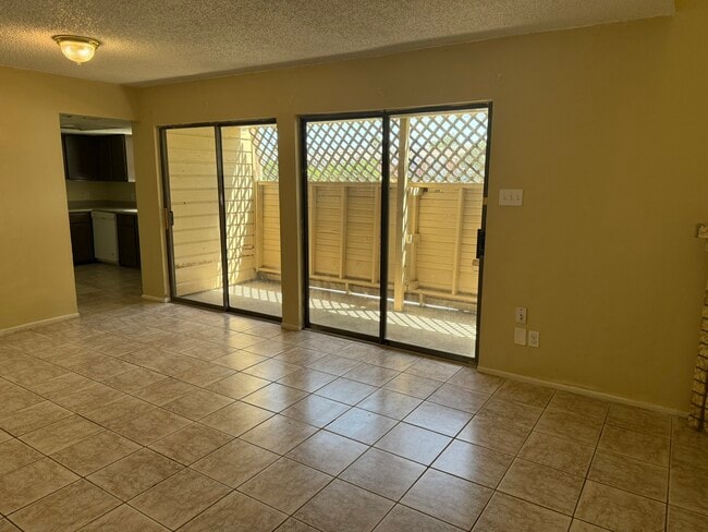 Building Photo - 6106 Wilderock Dr