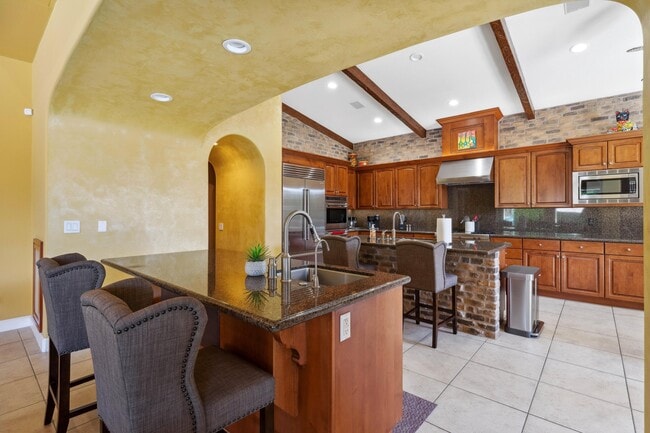 Building Photo - 40294 Rancho Palmeras