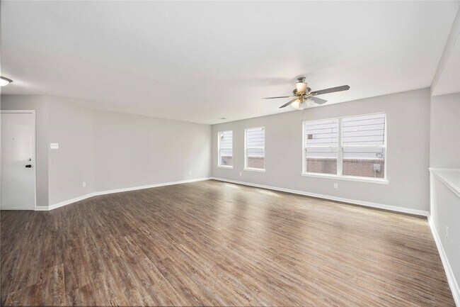 Building Photo - 2623 Skyview Glen Ct