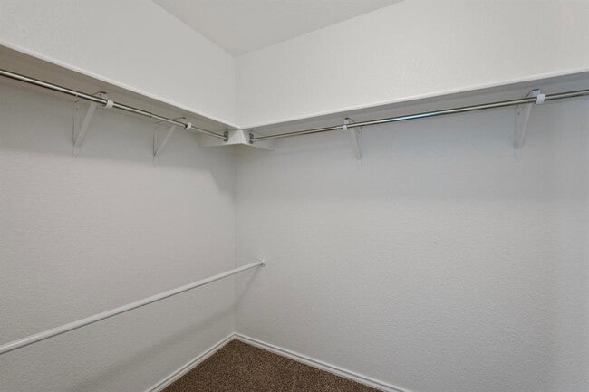 Building Photo - 200 Lexington