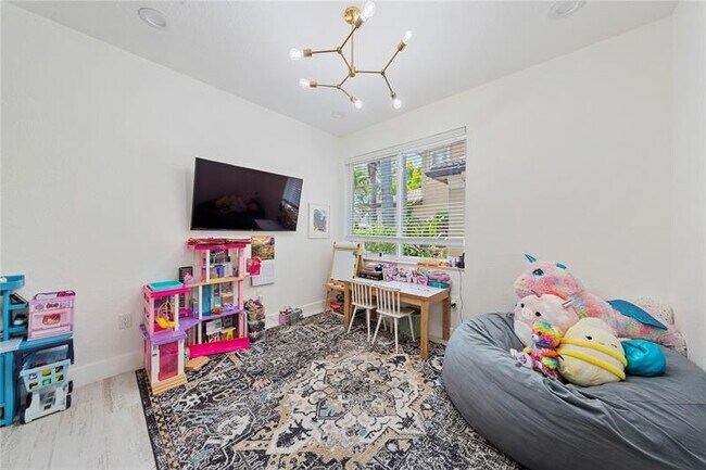 Building Photo - 15799 Menton Bay Ct