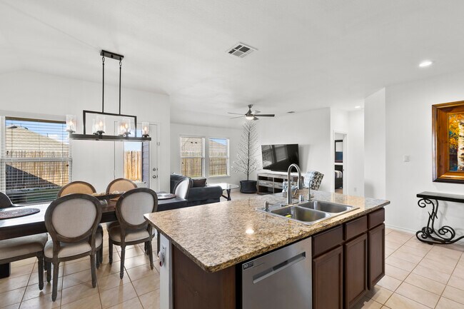 Building Photo - 1111 Mercury Dr