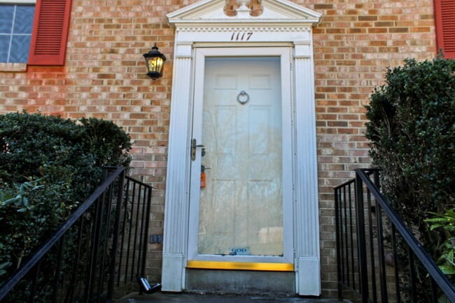 Building Photo - 1117 Ellingwood Dr