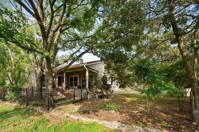 Building Photo - 1613 Flint Ct