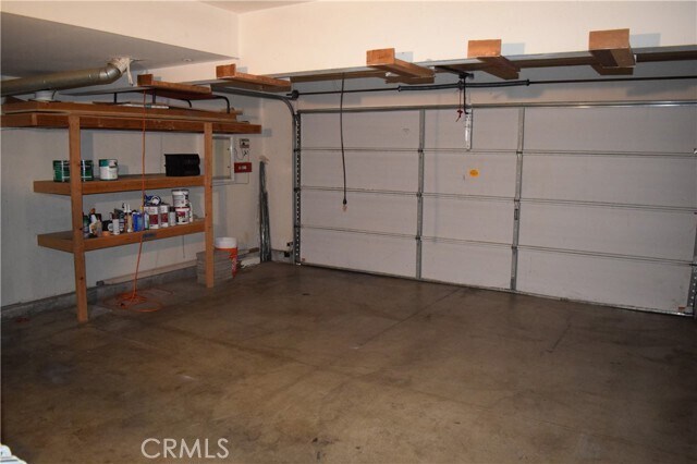 Building Photo - 573 E Stephanie Dr