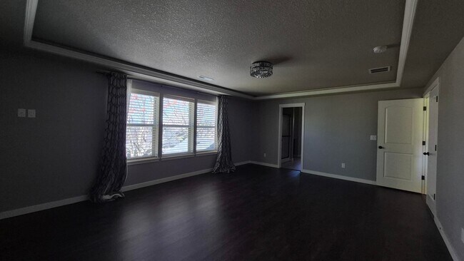 Building Photo - Come see this newly renovated home!